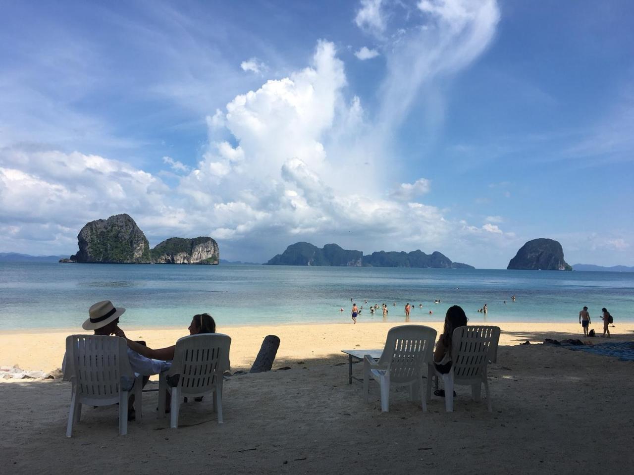 Koh Ngai Resort Buitenkant foto